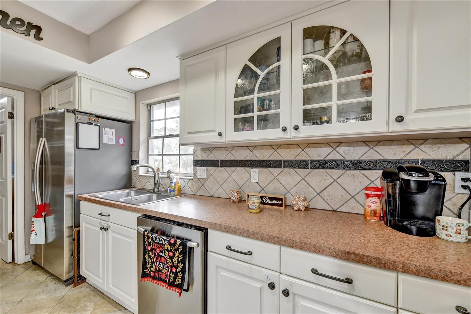 STRAITS SUB - Residential