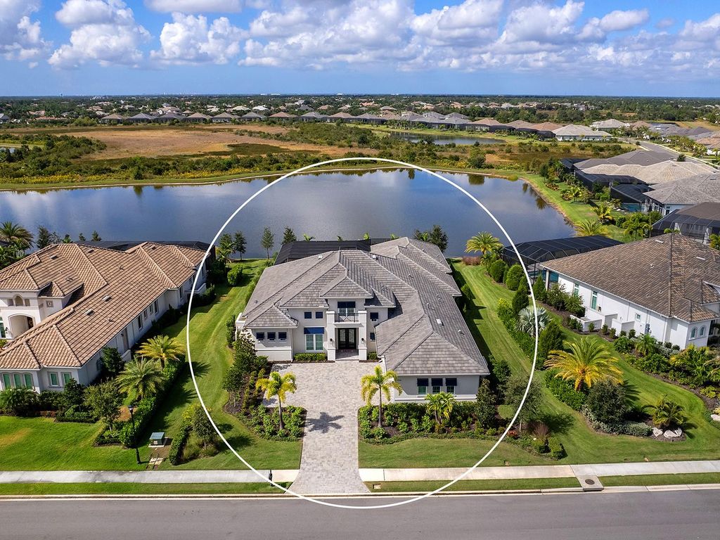 Photo of 17041 Clearlake Avenue, Lakewood Ranch, FL 34202 (MLS # A4669356)