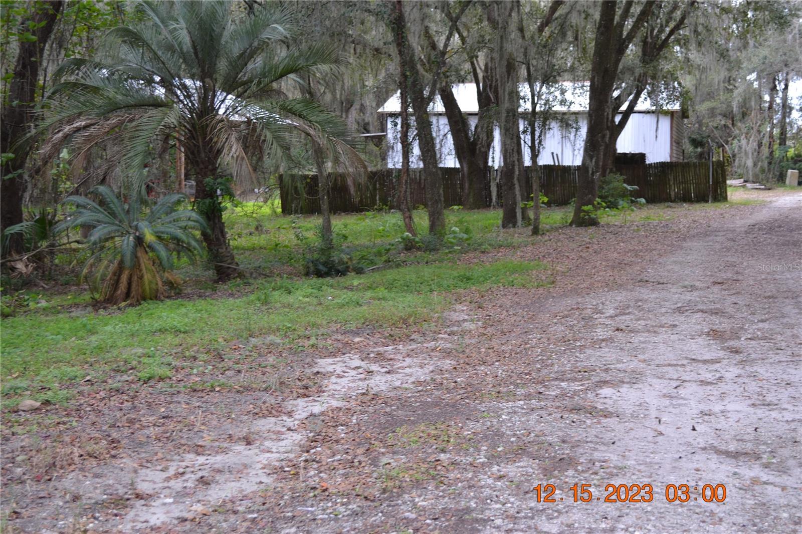 Photo 9 of 11 of 16684 and 16690 S US HIGHWAY 301 house