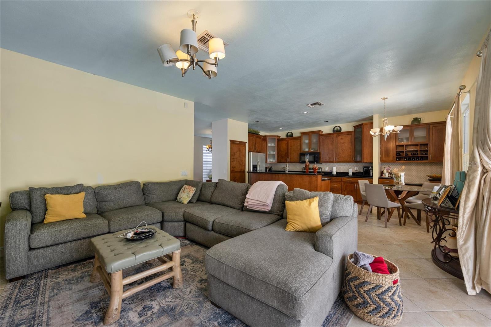 7097 CHESAPEAKE CIRCLE, BOYNTON BEACH, FL, 33436/$624,900 4 7097 CHESAPEAKE CIRCLE