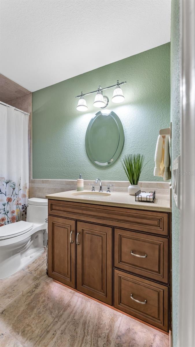 VILLAS BY LAKE - Residential