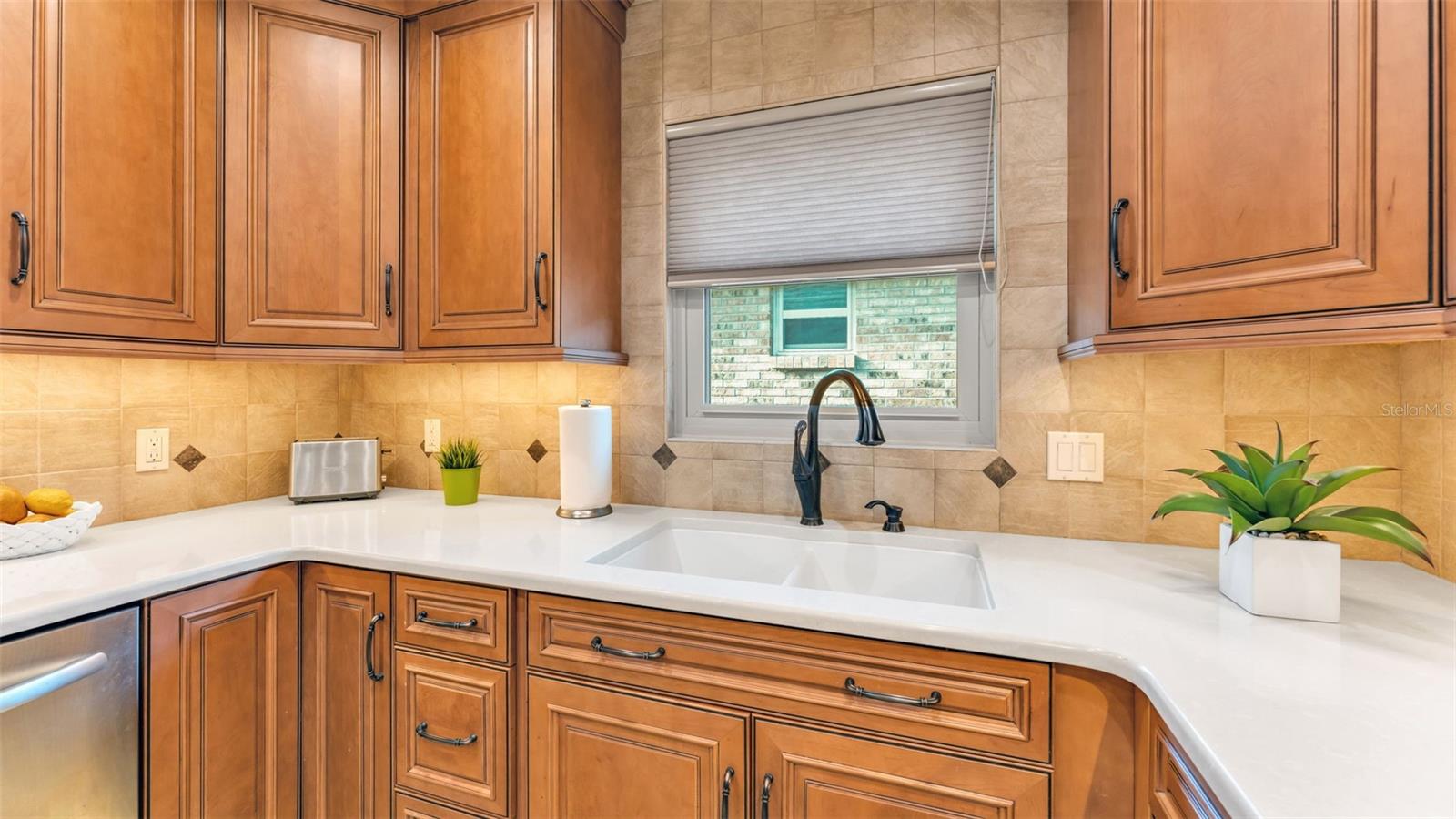 VILLAS BY LAKE - Residential