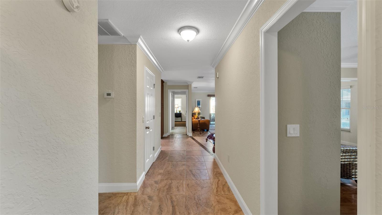 VILLAS BY LAKE - Residential