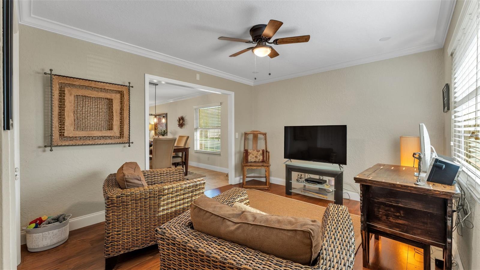 VILLAS BY LAKE - Residential