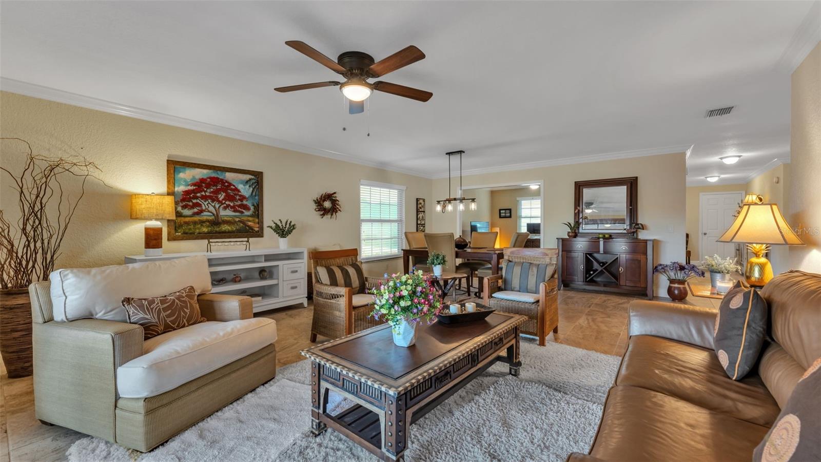 VILLAS BY LAKE - Residential