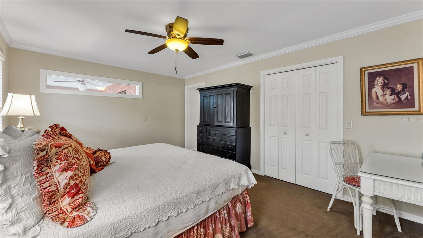 VILLAS BY LAKE - Residential