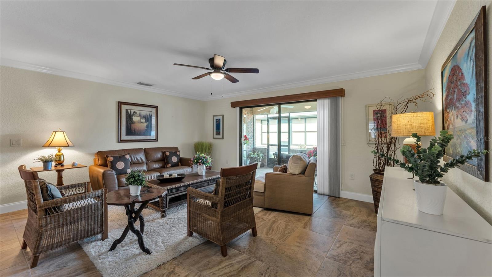 VILLAS BY LAKE - Residential