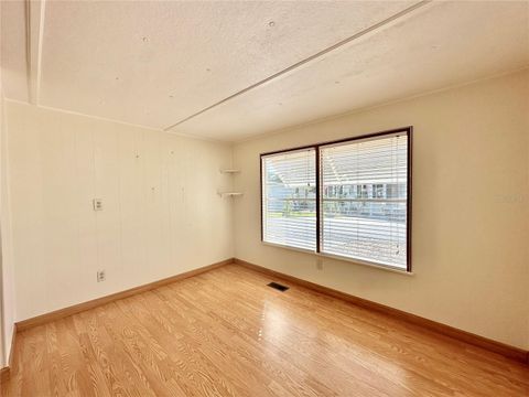 Tiny photo for 522 Tammi Drive, Leesburg, FL 34788 (MLS # OM724355)