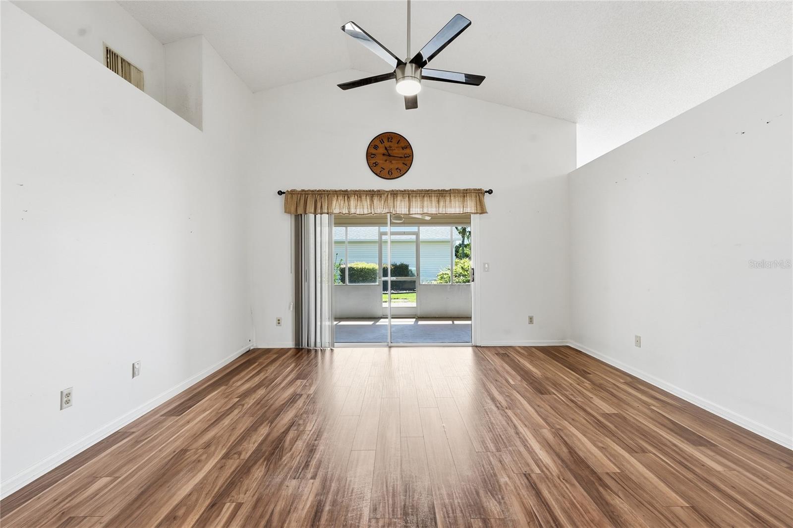 PALM GROVE SUB - Residential