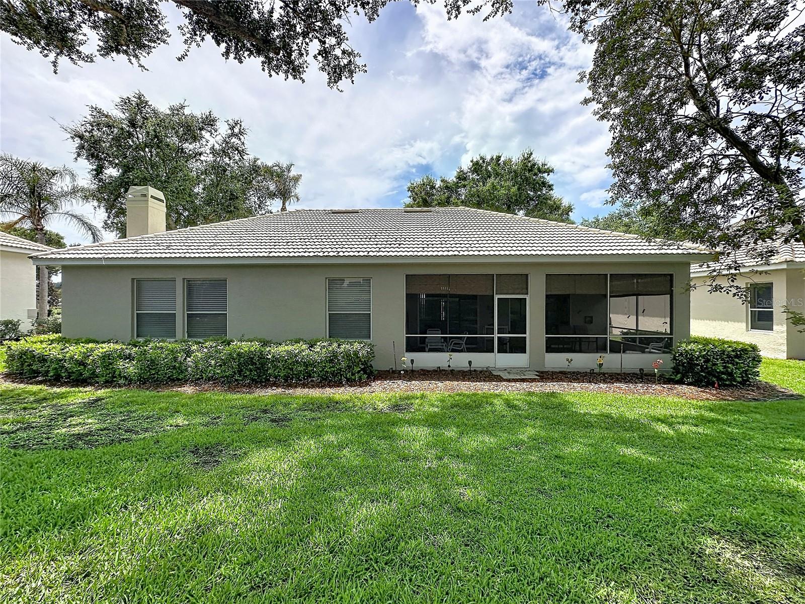 2112 SAINT IVES COURT