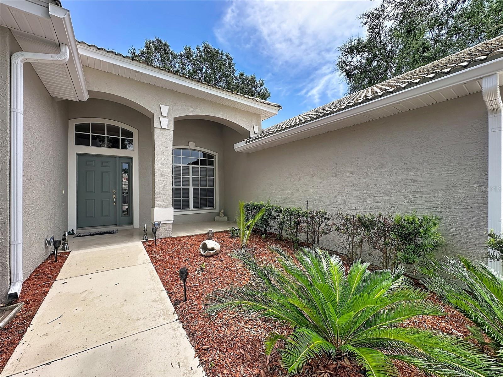 2112 SAINT IVES COURT