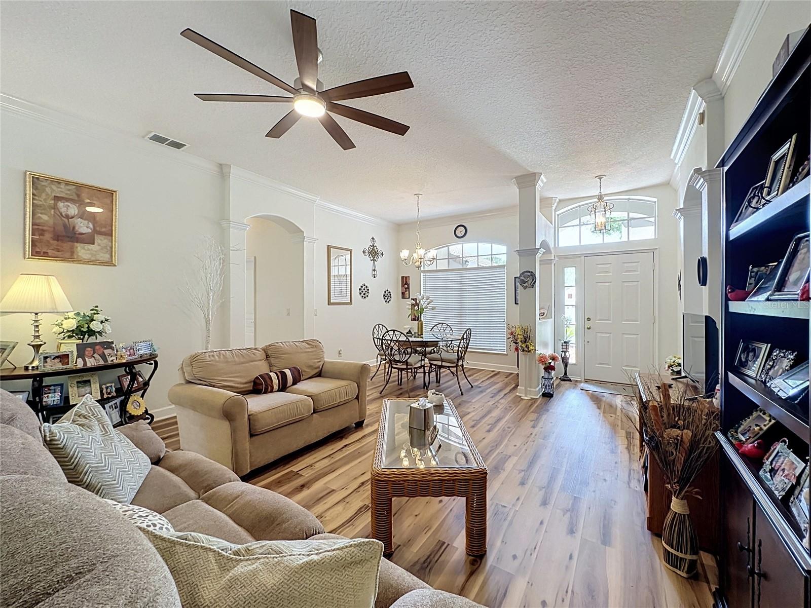 2112 SAINT IVES COURT