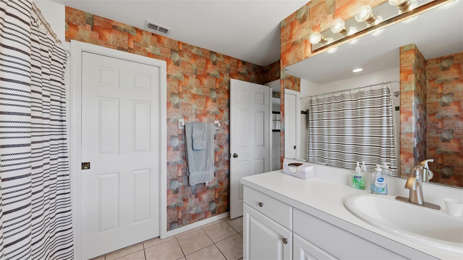 PINESTONE AT PALMER RANCH - Residential