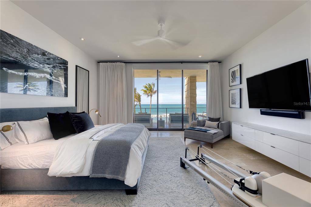 DORADO BEACH - Residential