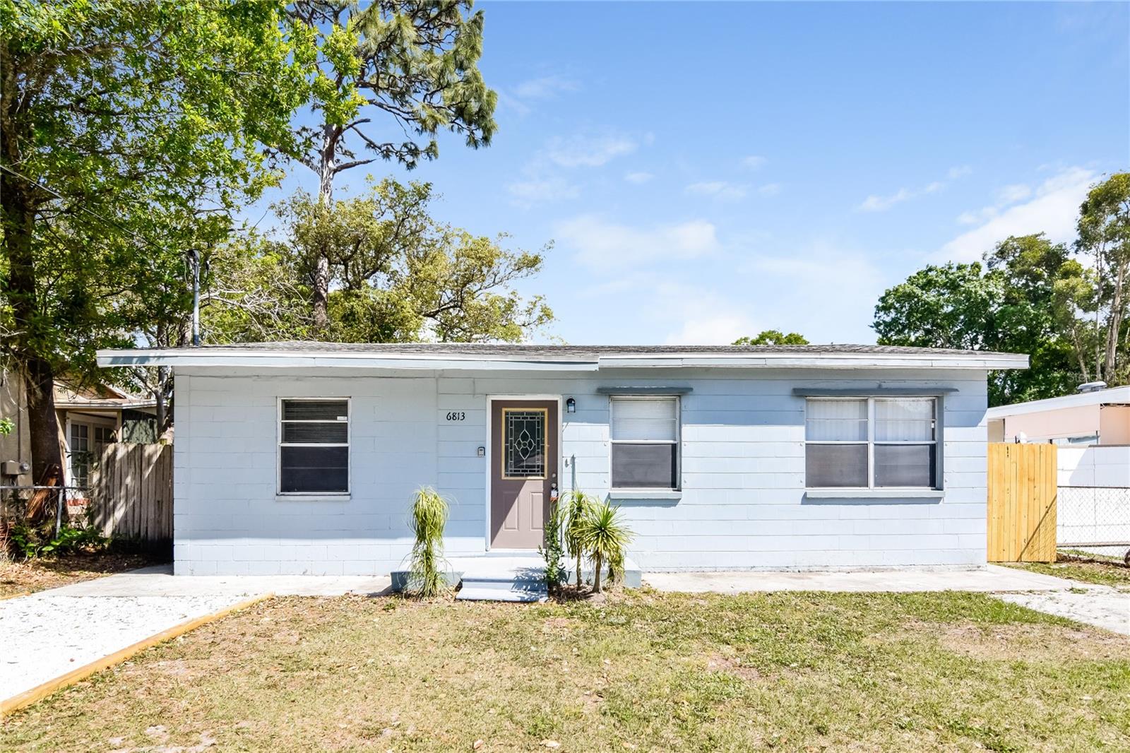 LAKE VIEW PARK SUB - Residential Lease