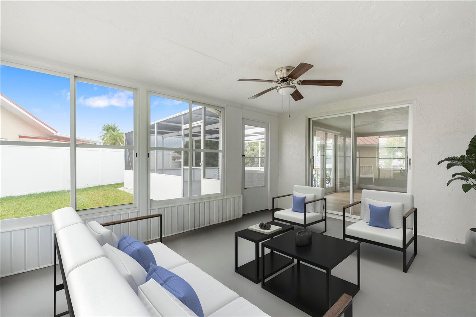 FLOR A MAR - Residential