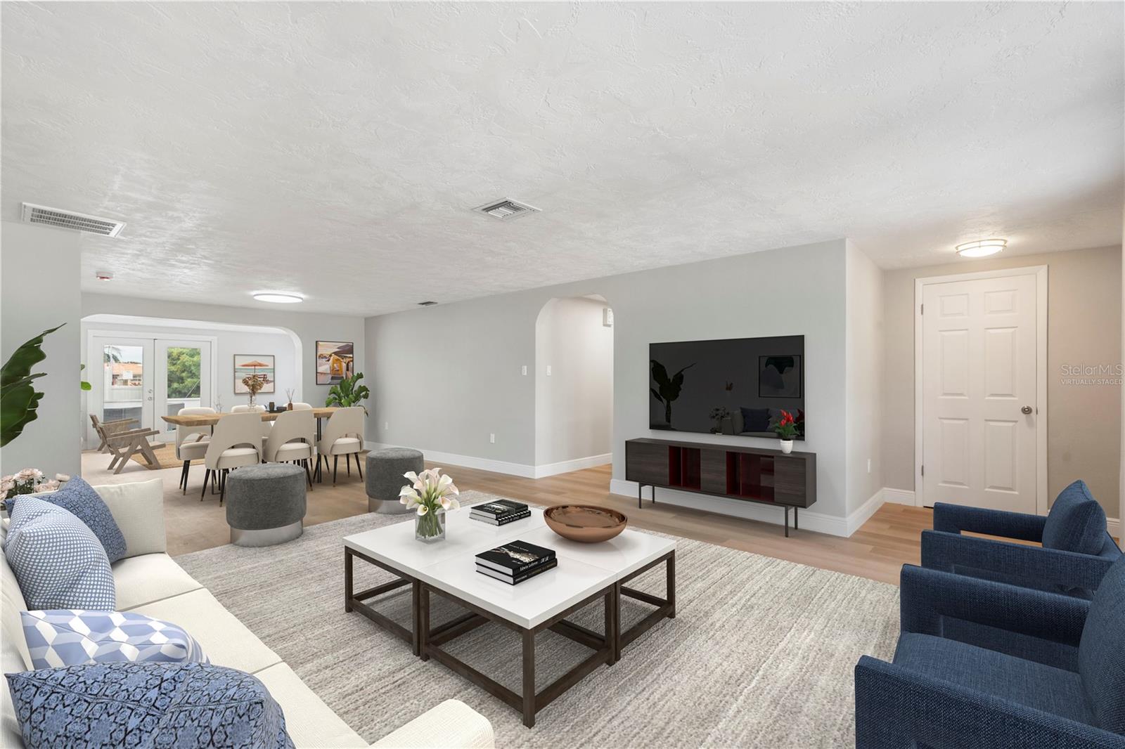 FLOR A MAR - Residential