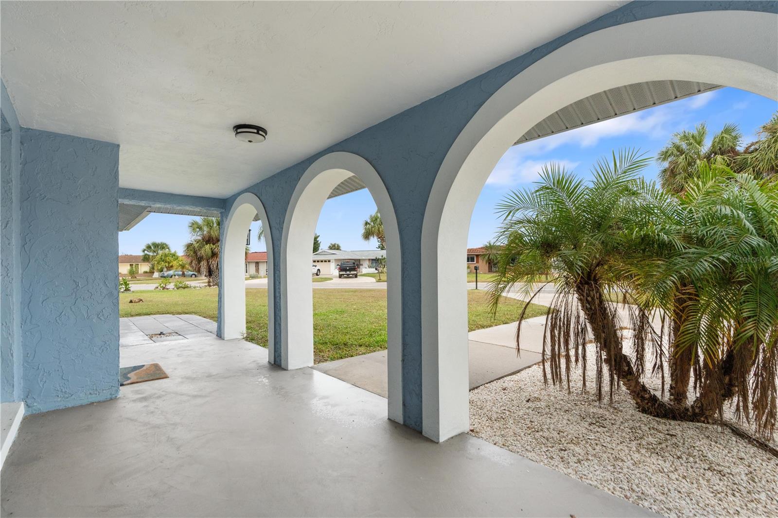 FLOR A MAR - Residential