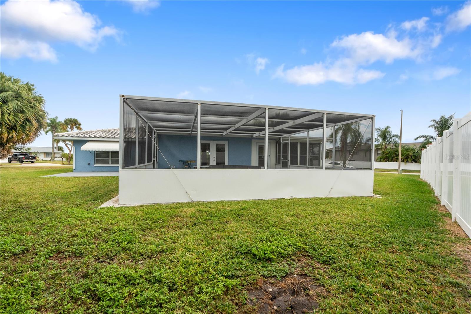 FLOR A MAR - Residential