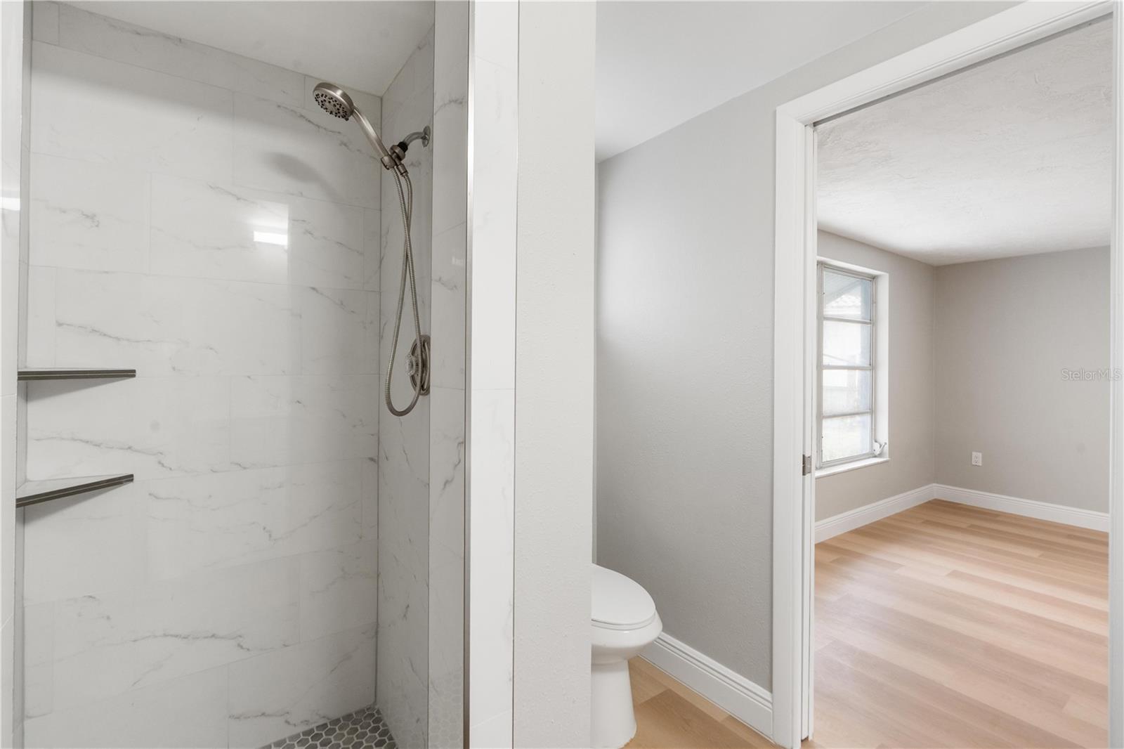 FLOR A MAR - Residential