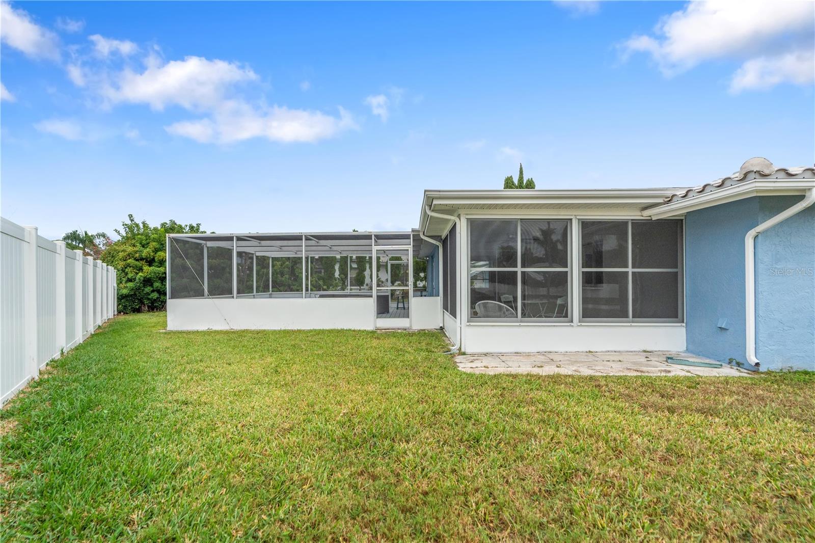 FLOR A MAR - Residential