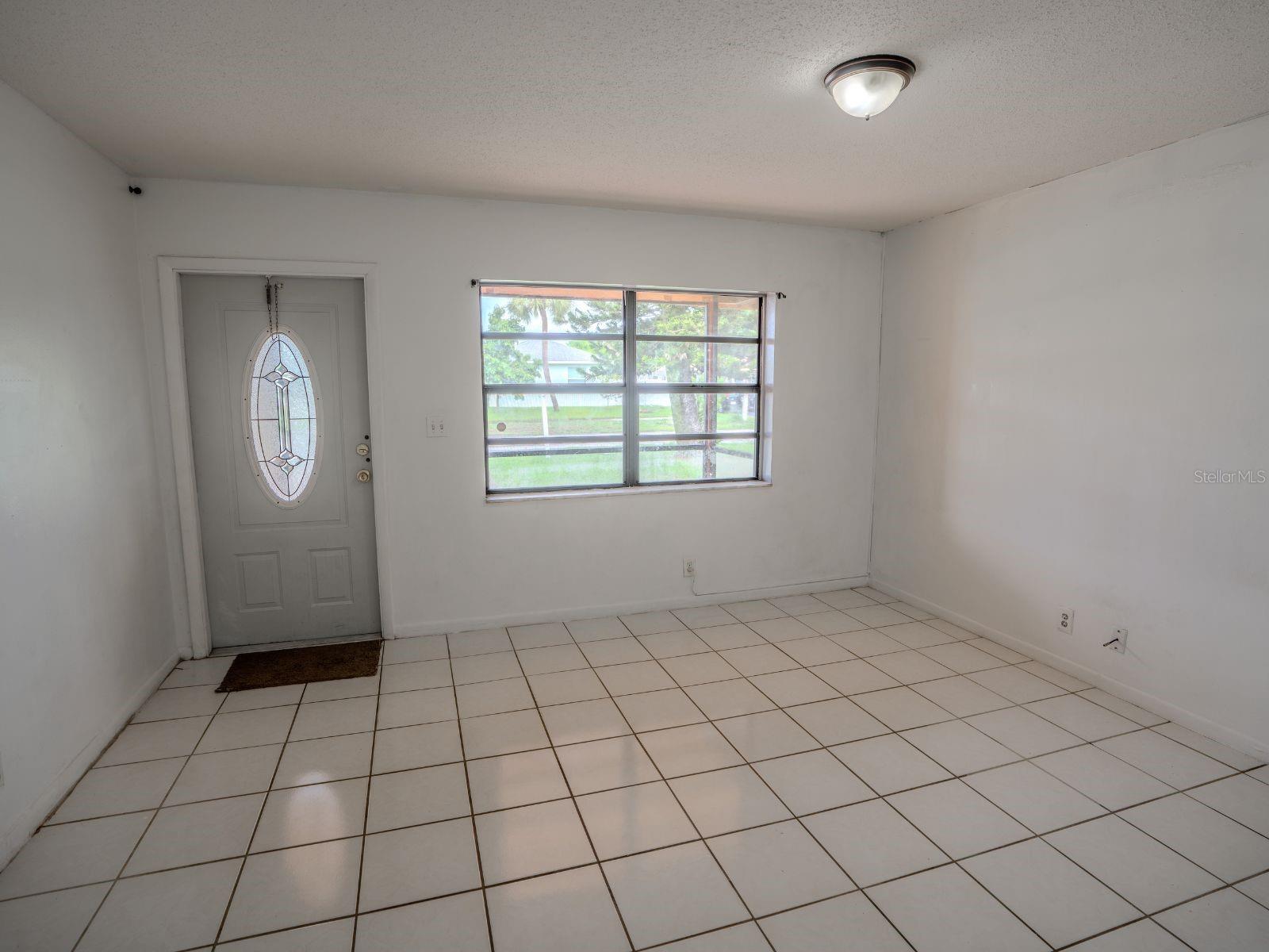 717 NW 1ST STREET