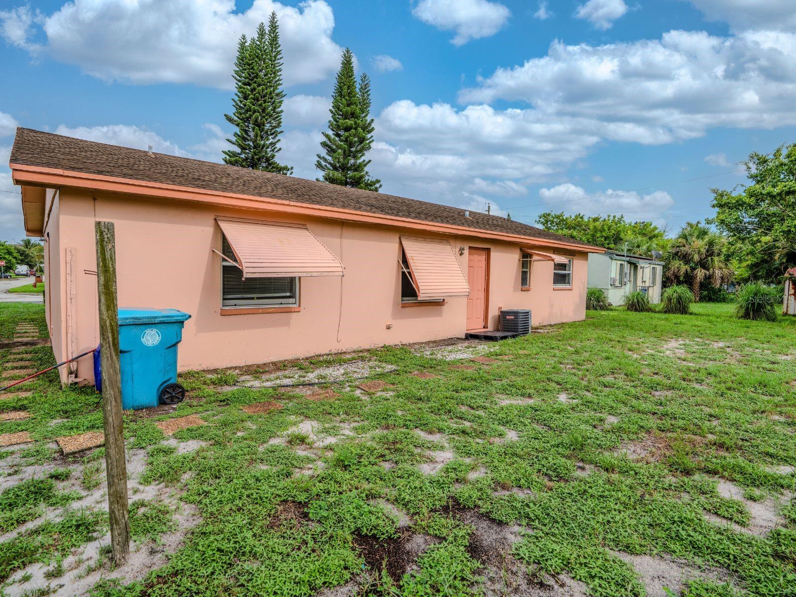 717 NW 1ST STREET