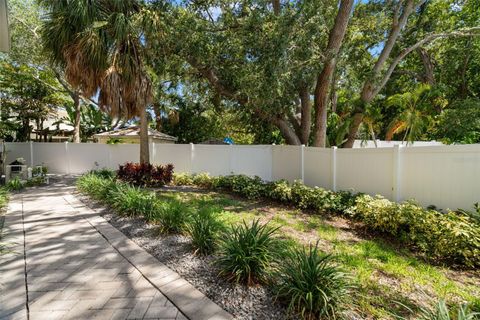 A home in PALM HARBOR