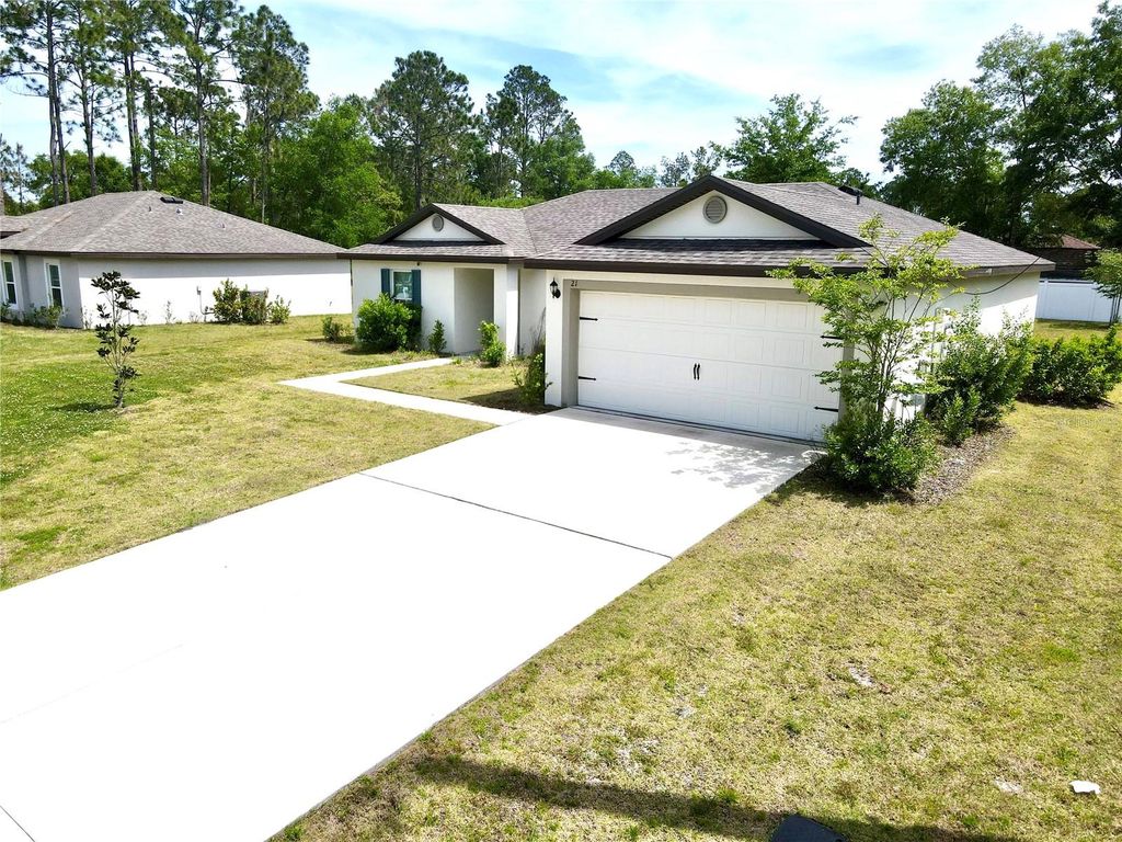 Photo of 21 Slipper Flower Path E, Palm Coast, FL 32164 (MLS # G5111179)