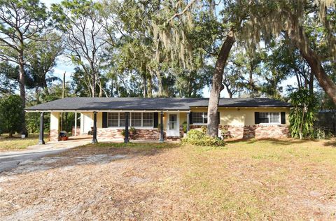 A home in LAKE MARY