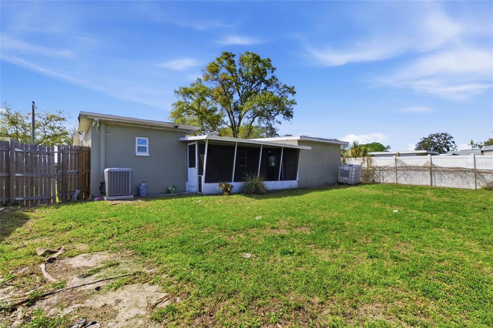 8609 CHINABERRY DRIVE