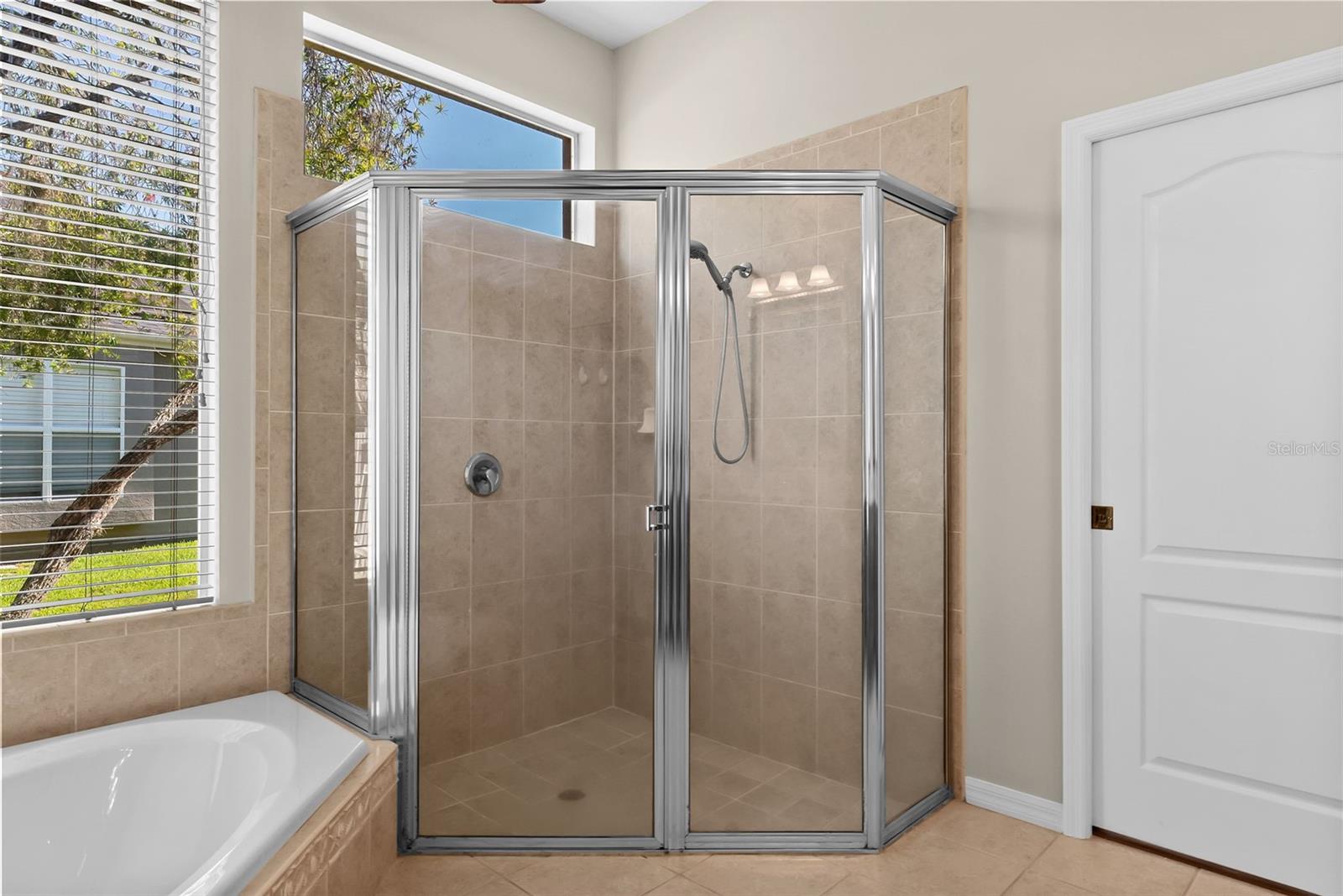 VILLAROSA N - Residential Lease
