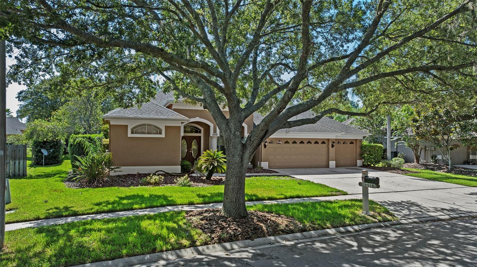 VILLAROSA N - Residential Lease