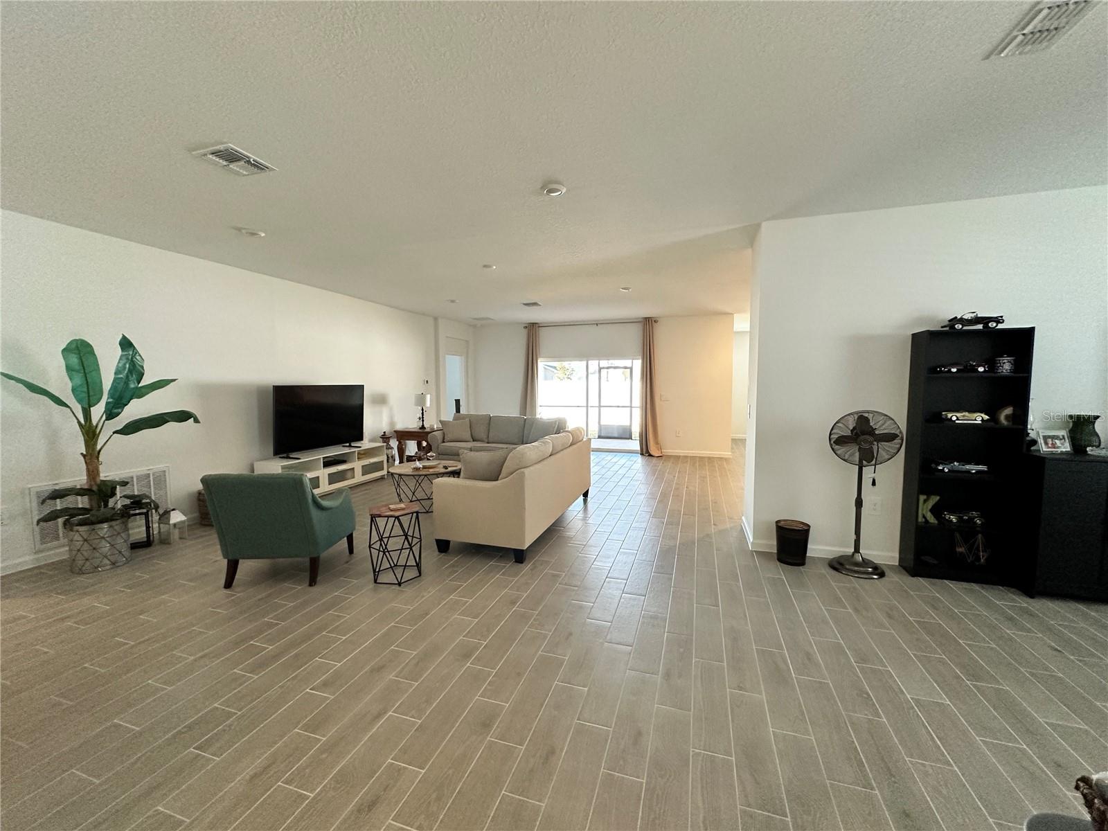 PIONEER RANCH - Residential