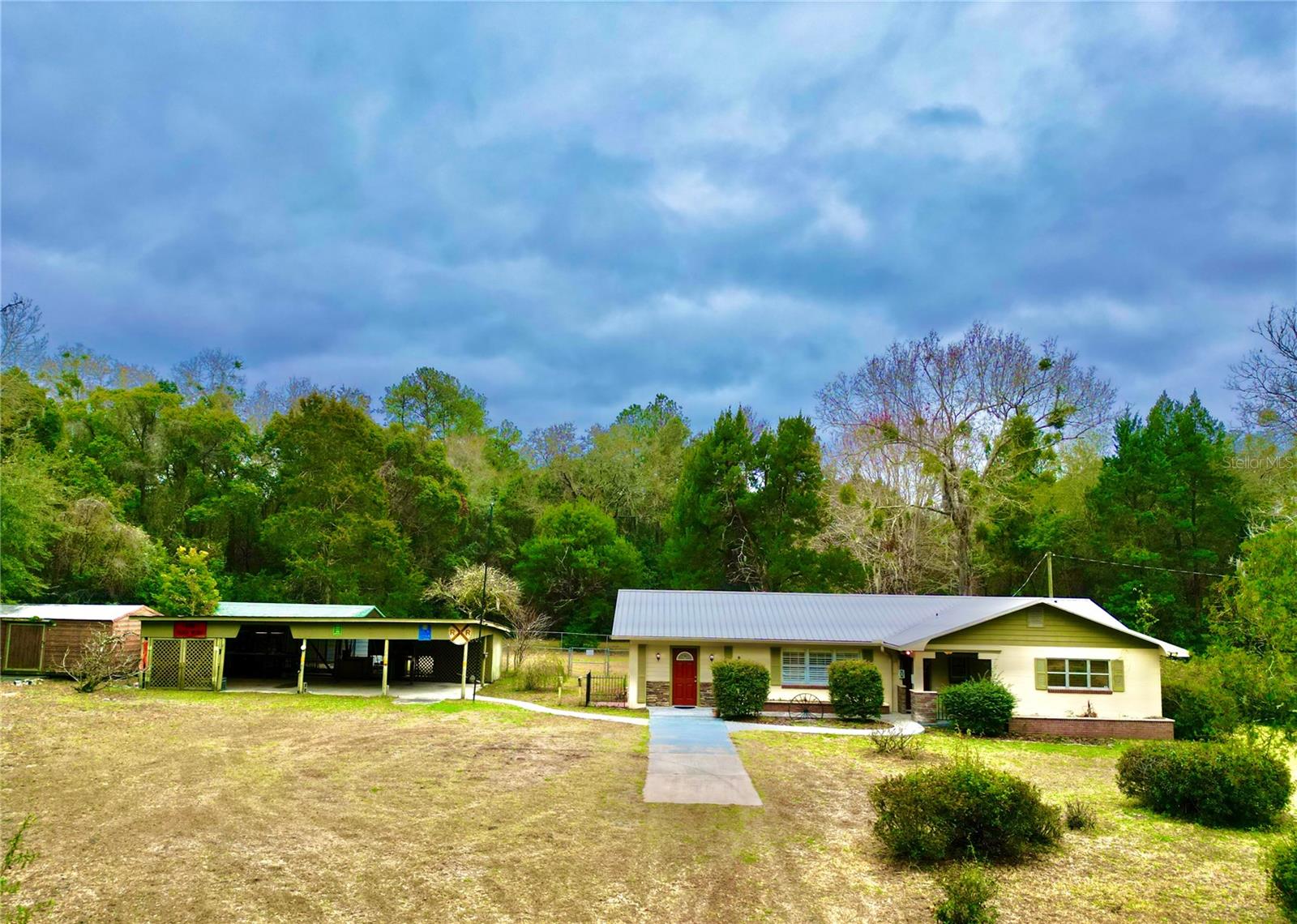 ORANGE HEIGHTS - Residential