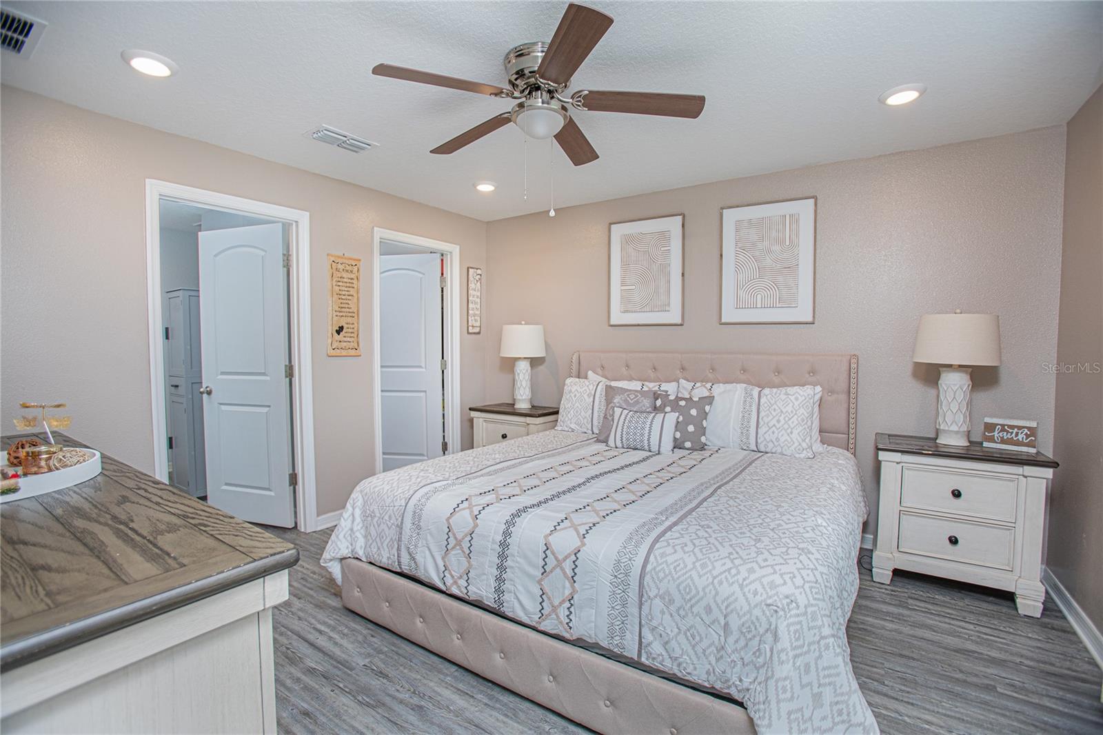 LAKESIDE PARK ESTATES - Residential