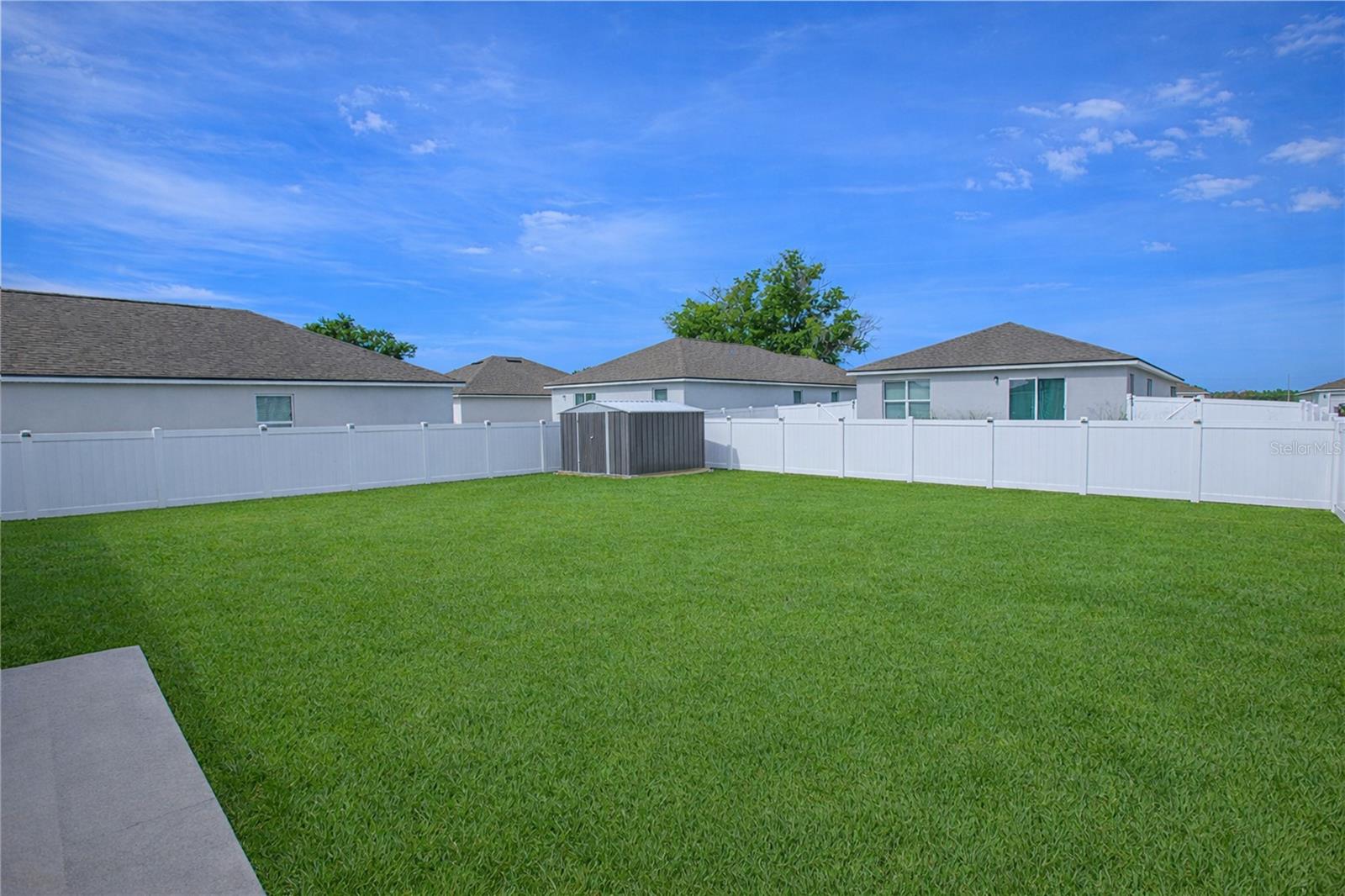 LAKESIDE PARK ESTATES - Residential