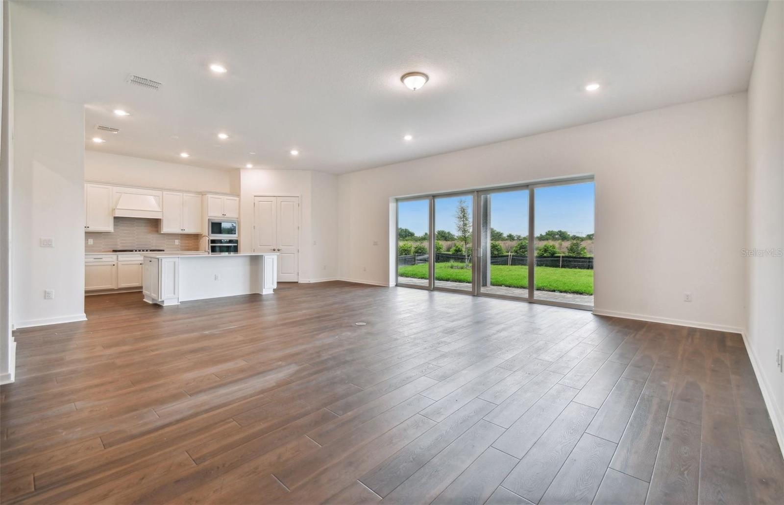 RIVERSONG PH I - Residential