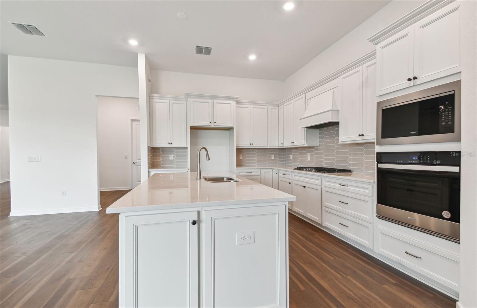 RIVERSONG PH I - Residential