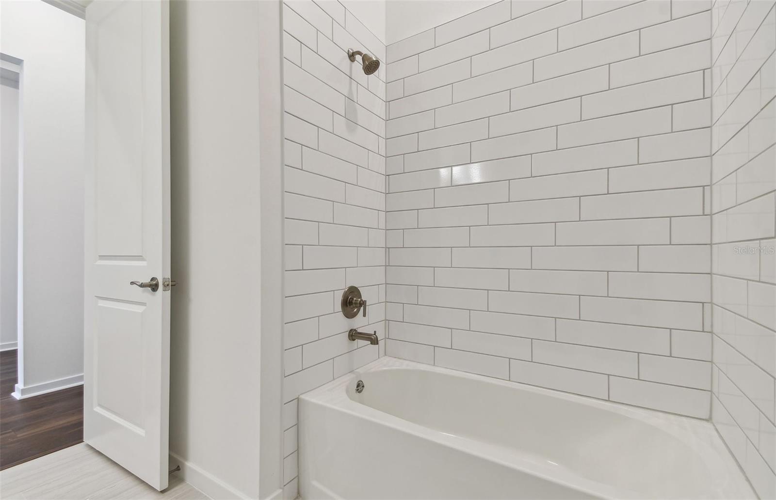 RIVERSONG PH I - Residential