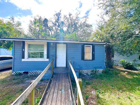 A home in APOPKA