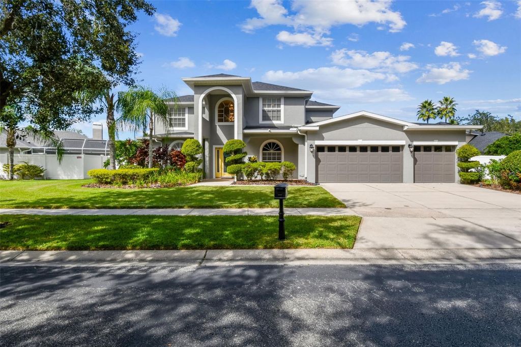Photo of 6606 Buckingham Palms Way, Tampa, FL 33647 (MLS # TB8436727)