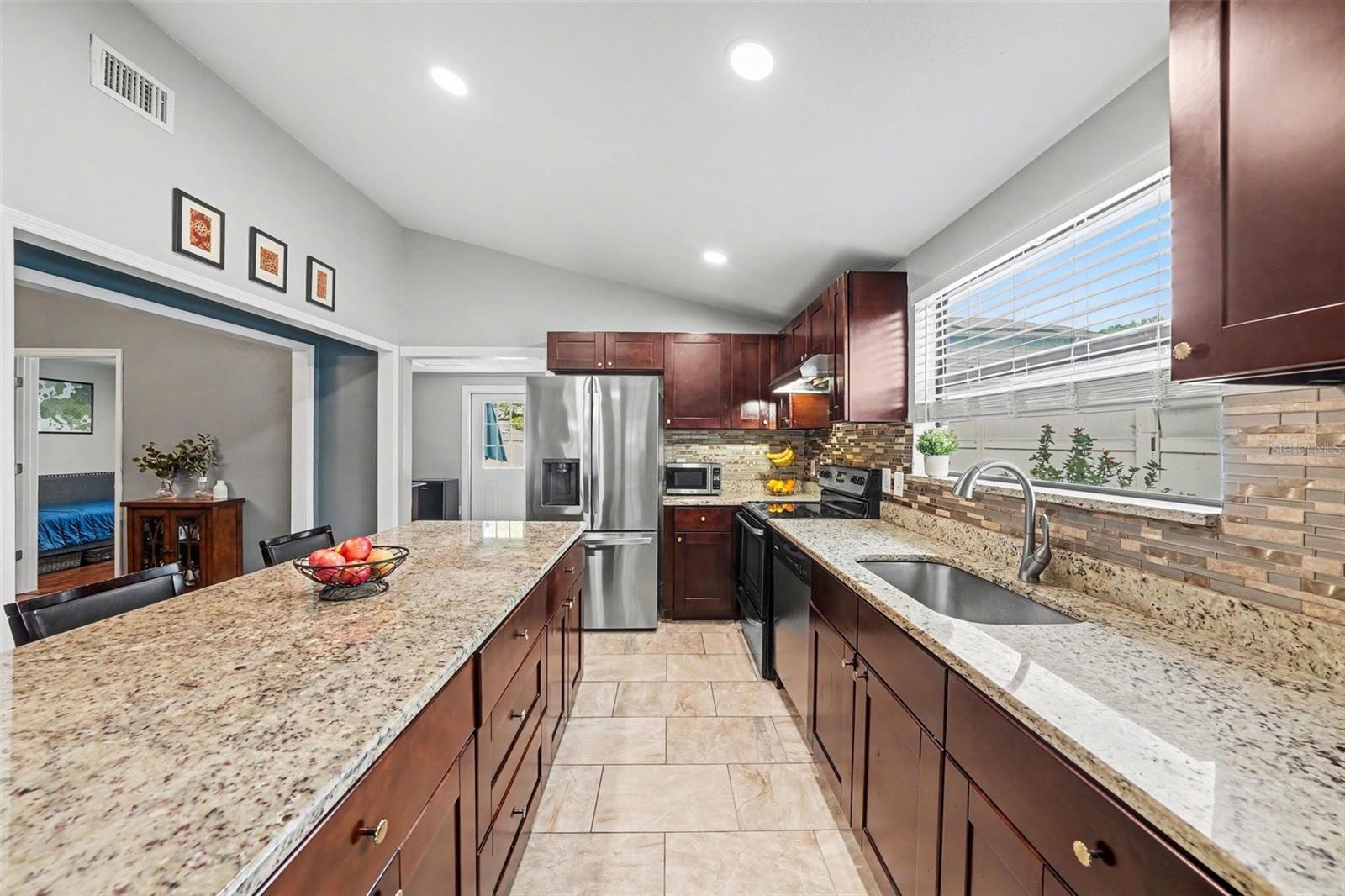 INTERBAY - Residential