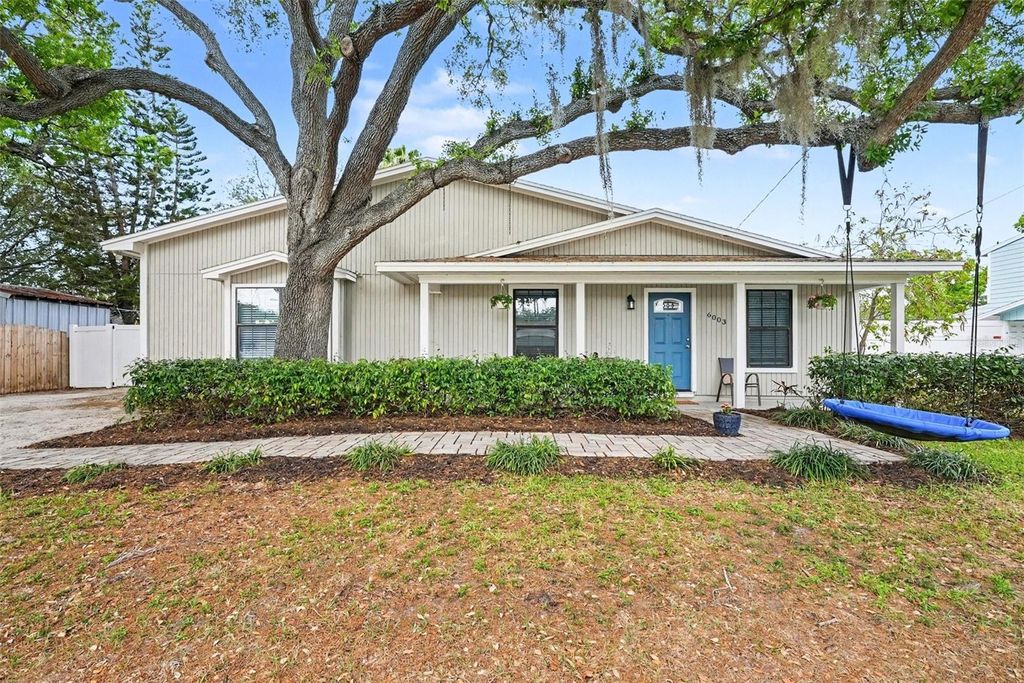 Photo of 6003 S Himes Avenue, Tampa, FL 33611 (MLS # TB8490397)