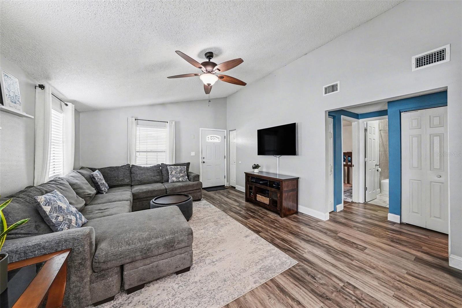 INTERBAY - Residential