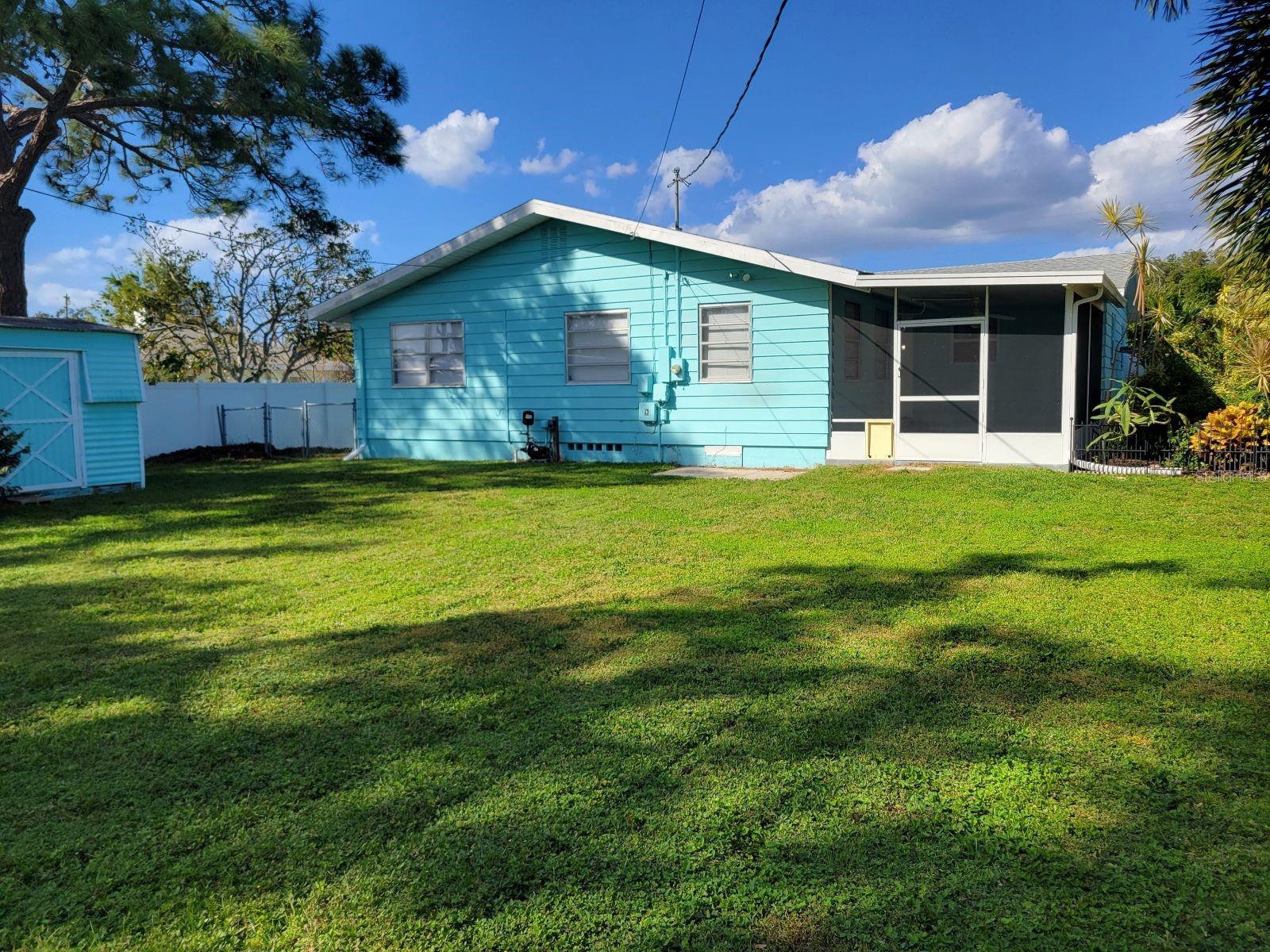 LARGO CENTRAL - Residential Lease