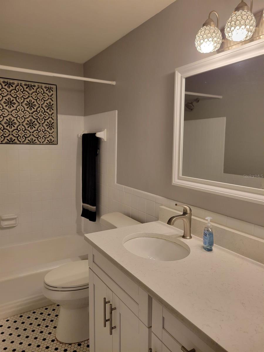 LARGO CENTRAL - Residential Lease