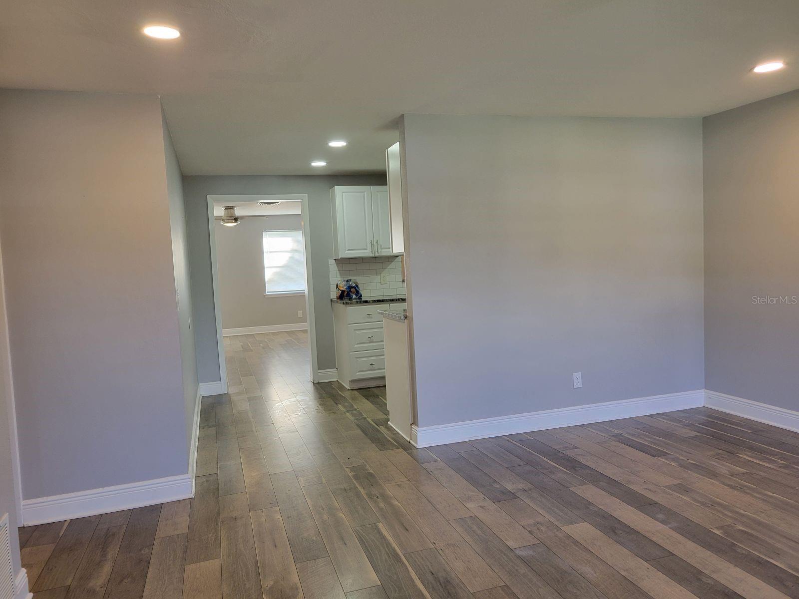 LARGO CENTRAL - Residential Lease