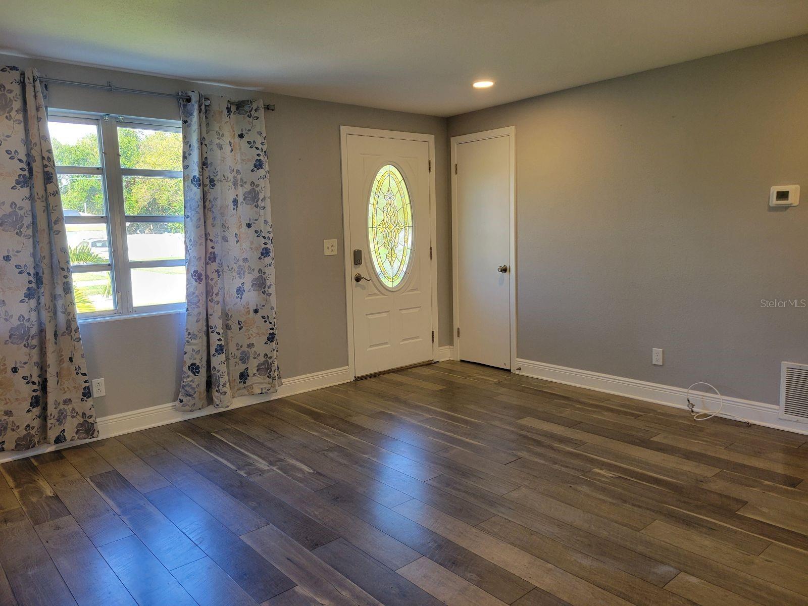 LARGO CENTRAL - Residential Lease