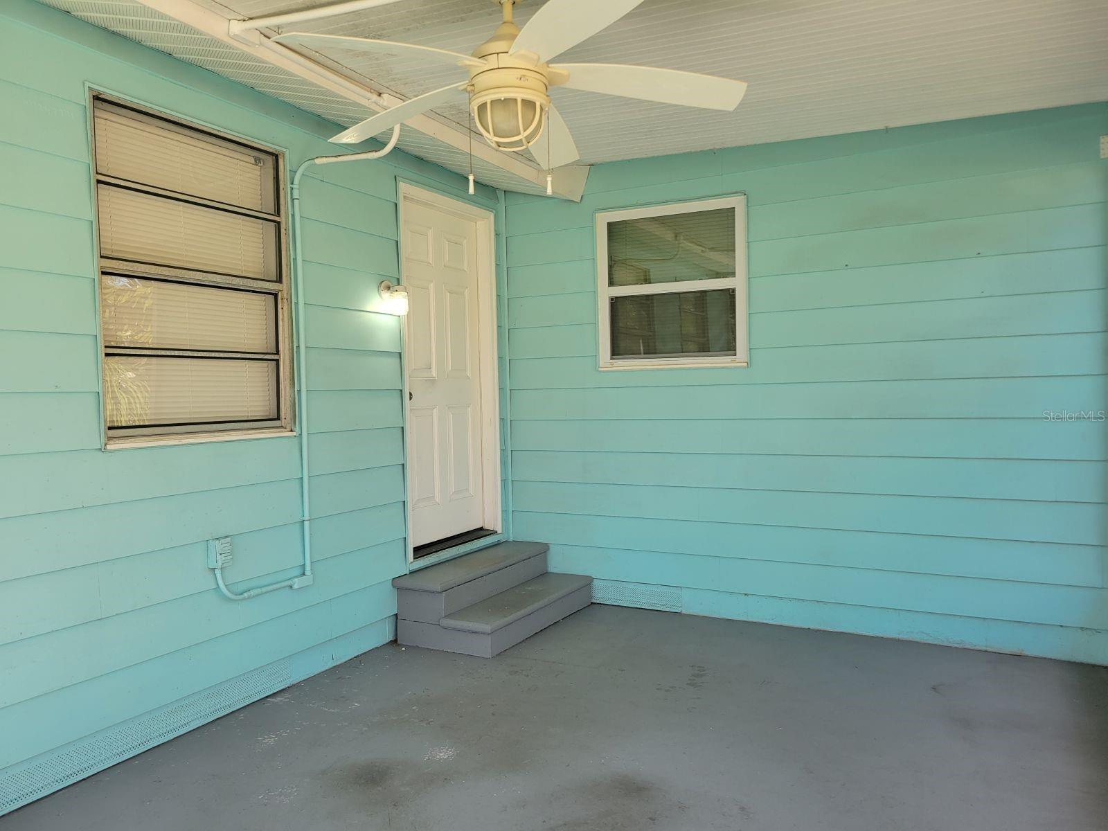 LARGO CENTRAL - Residential Lease